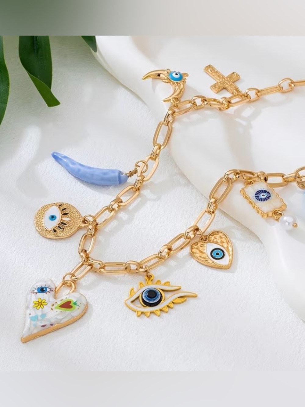 NEW! Gold Tone Charm Necklace with Blue Evil Eye and Heart Pendant 🧿💙 A0-23 - Picture 2 of 4